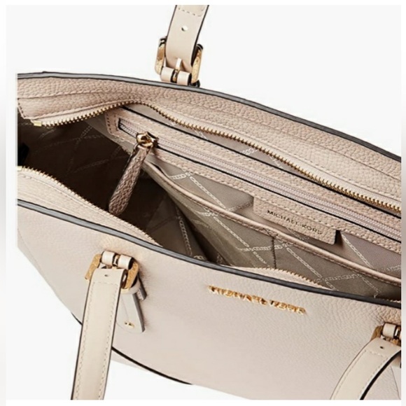 MICHAEL KORS ARIA SOFT PINK LARGE LEATHER TOTE! NWT! COMES WITH DUST BAG! - Picture 5 of 7